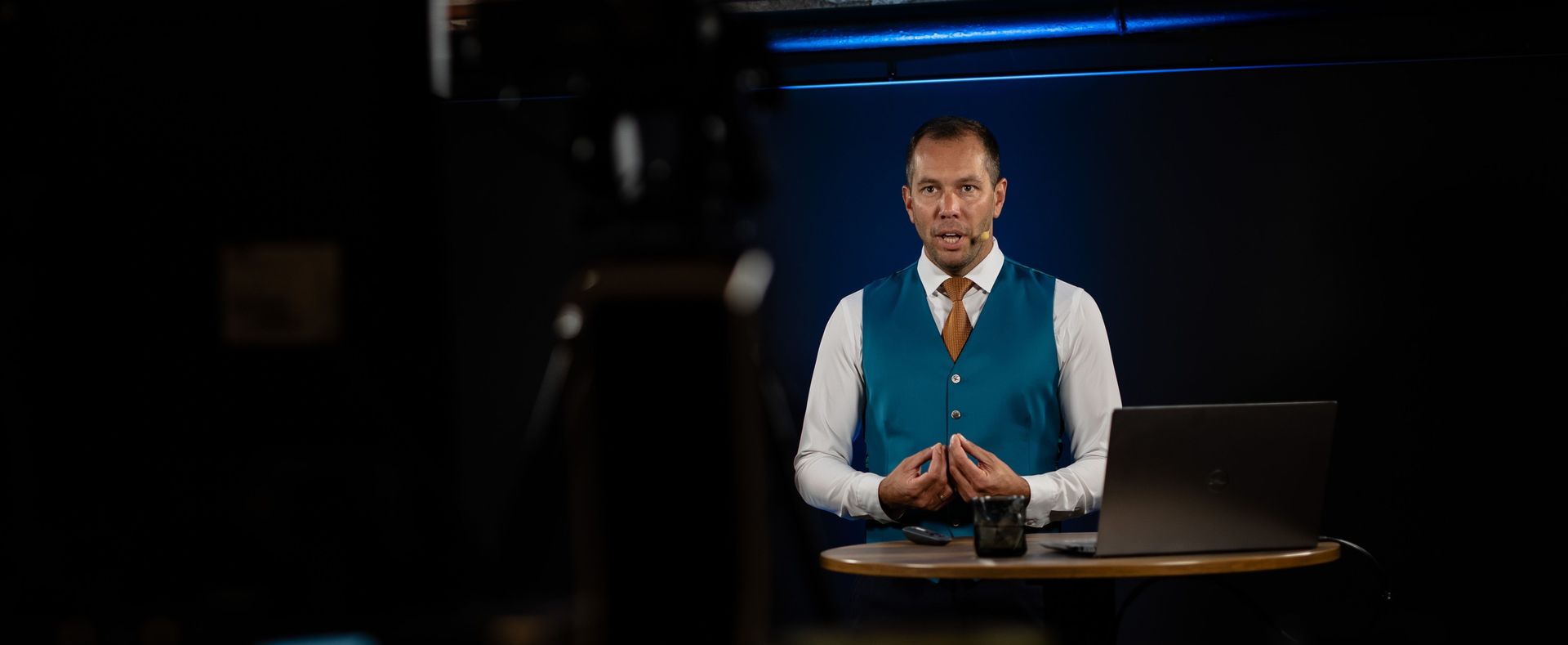 No prezentācijas uz **sarunu**